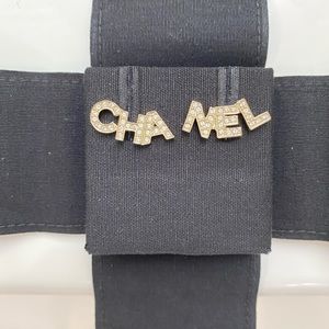 ‼️SOLD‼️ Chanel Crystal Pearl Stud Earrings